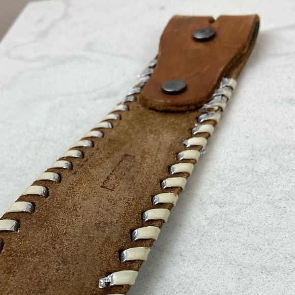 Vintage Tooled Leather Acorn and Leaf Belt - Picture 8 of 8